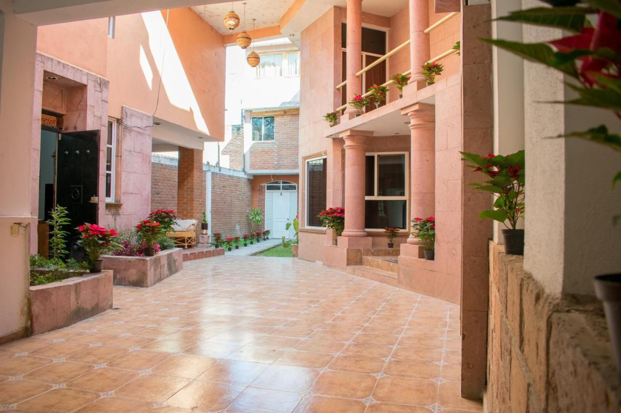 Hotel Alameda Maravatío Extérieur photo
