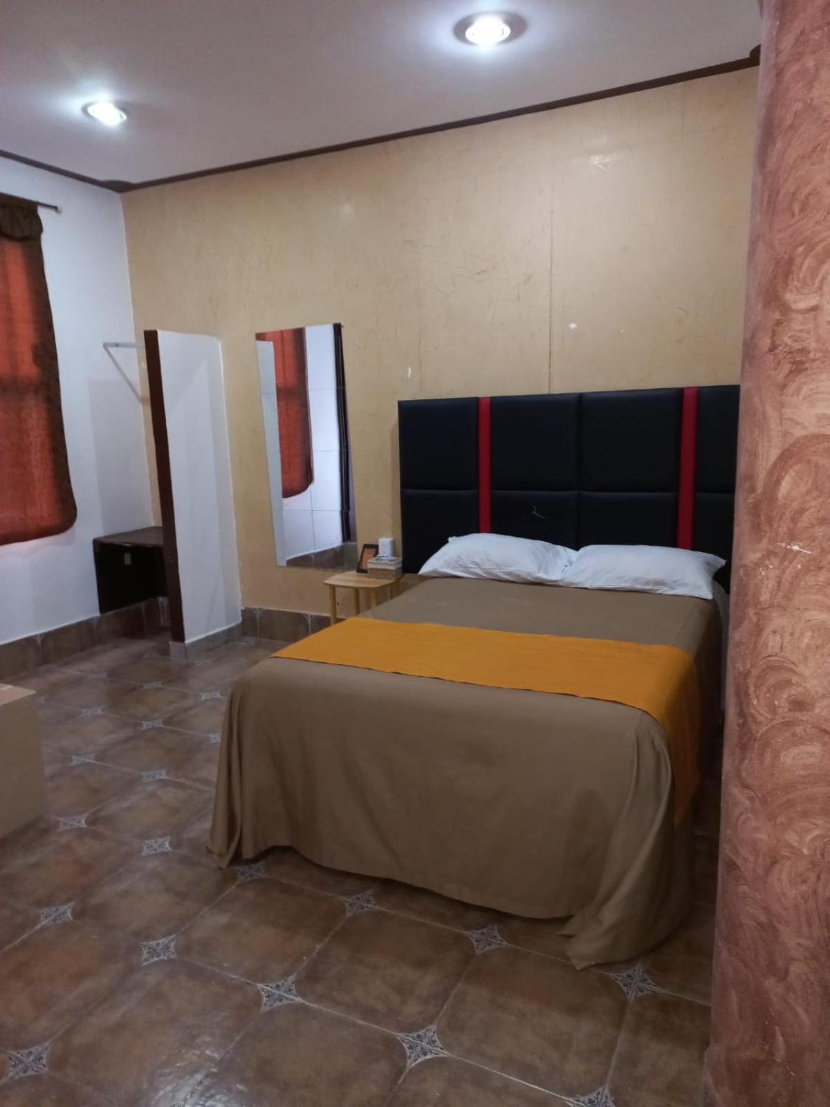 Hotel Alameda Maravatío Extérieur photo